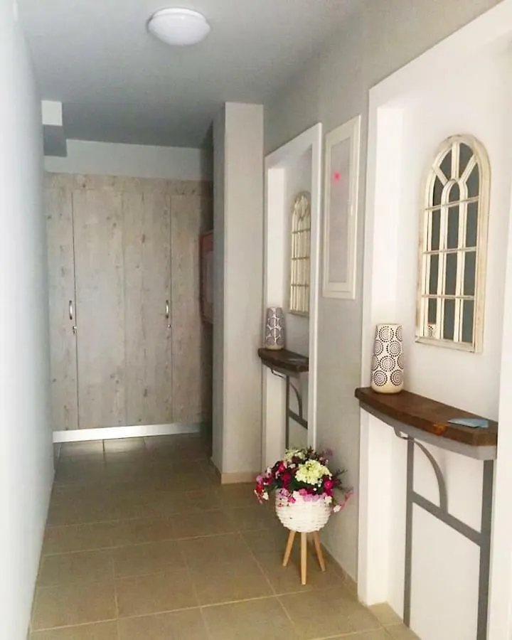 Almira - Rooms To Let Nea Roda
